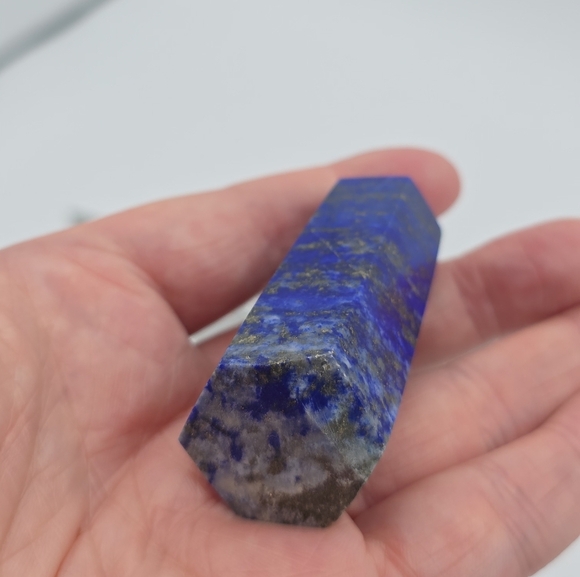 Blue Lapis Lazuli Quartz Crystal Stone Tower - Picture 5 of 7
